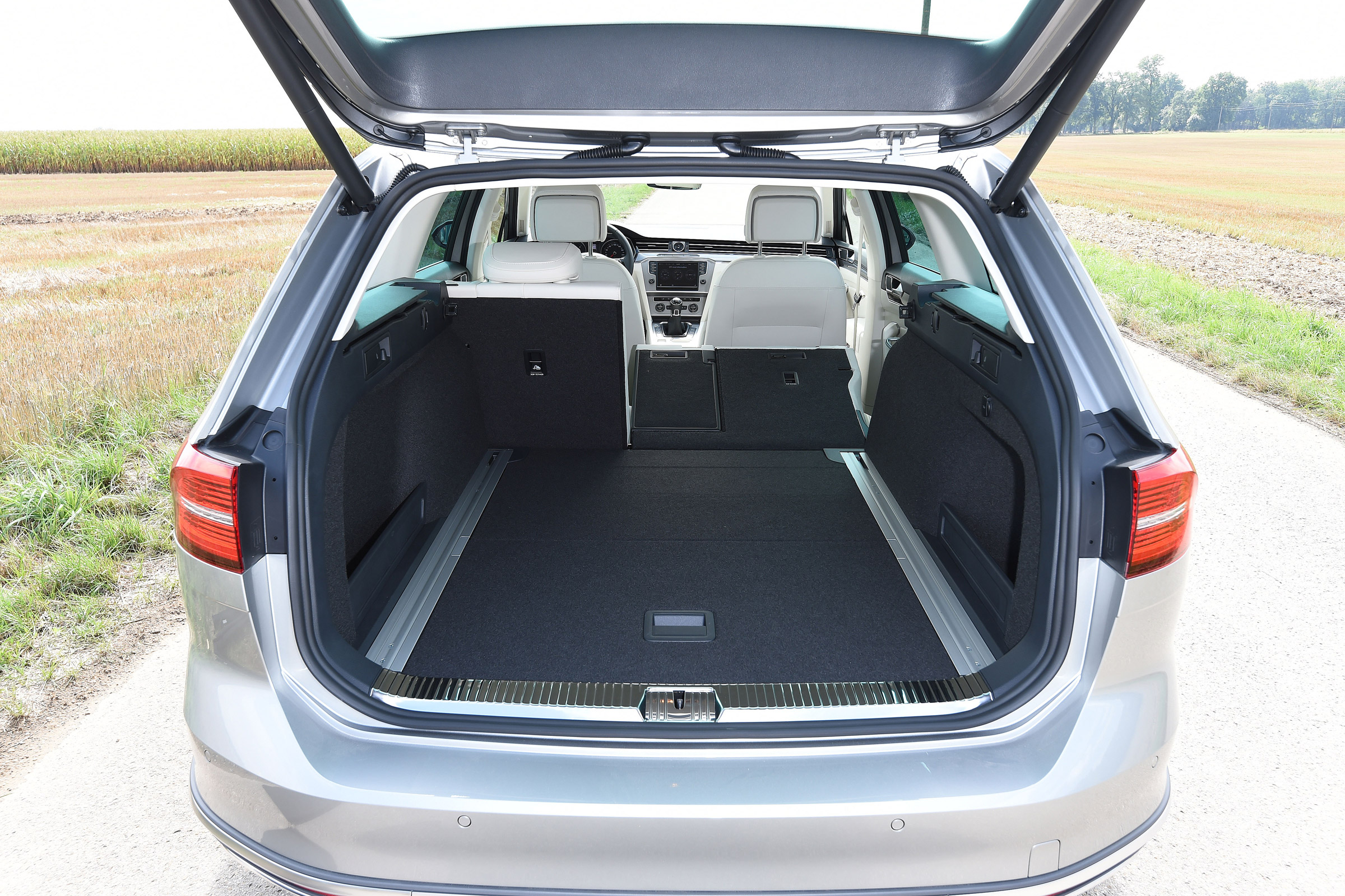 Peugeot 308 - front detail