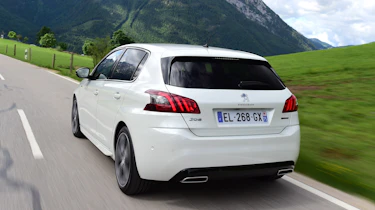 Peugeot 308 - rear action