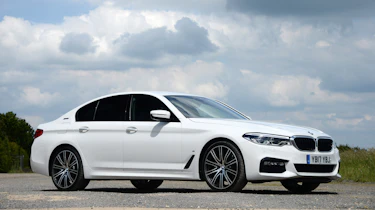 BMW 530e - front static
