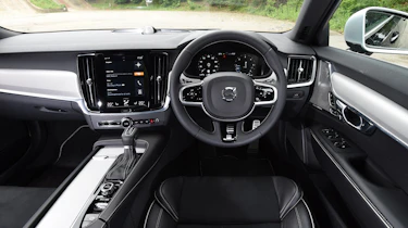 Volvo V90 - dash