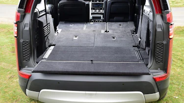 Land Rover Discovery - boot