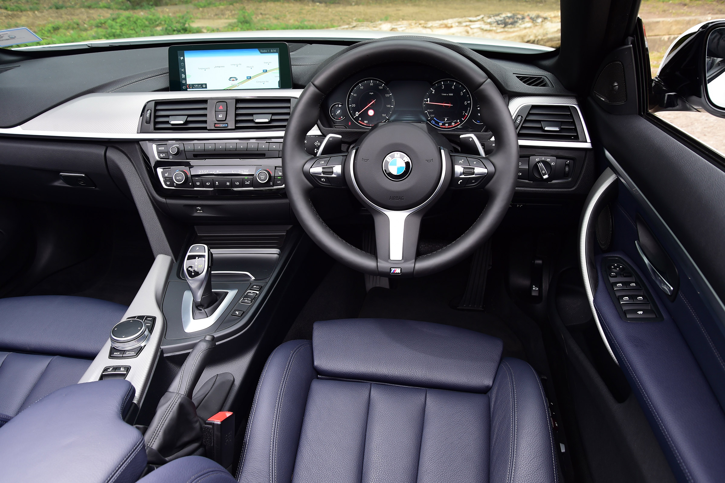 BMW 430i Convertible - dash