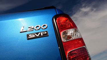 Mitsubishi L200 Barbarian SVP - SVP badge