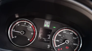 Mitsubishi L200 Barbarian SVP - dials