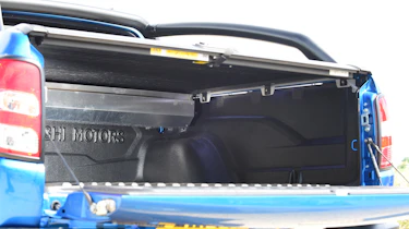 Mitsubishi L200 Barbarian SVP - load bay