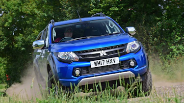 Mitsubishi L200 Barbarian SVP - off-road