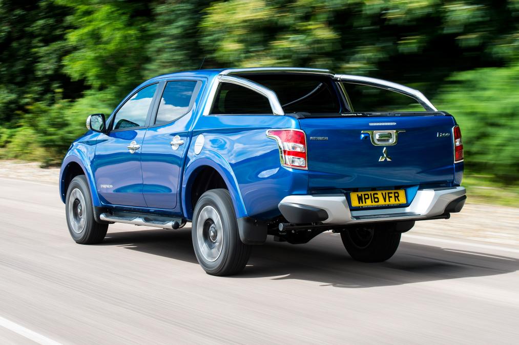 Mitsubishi L200 - rear