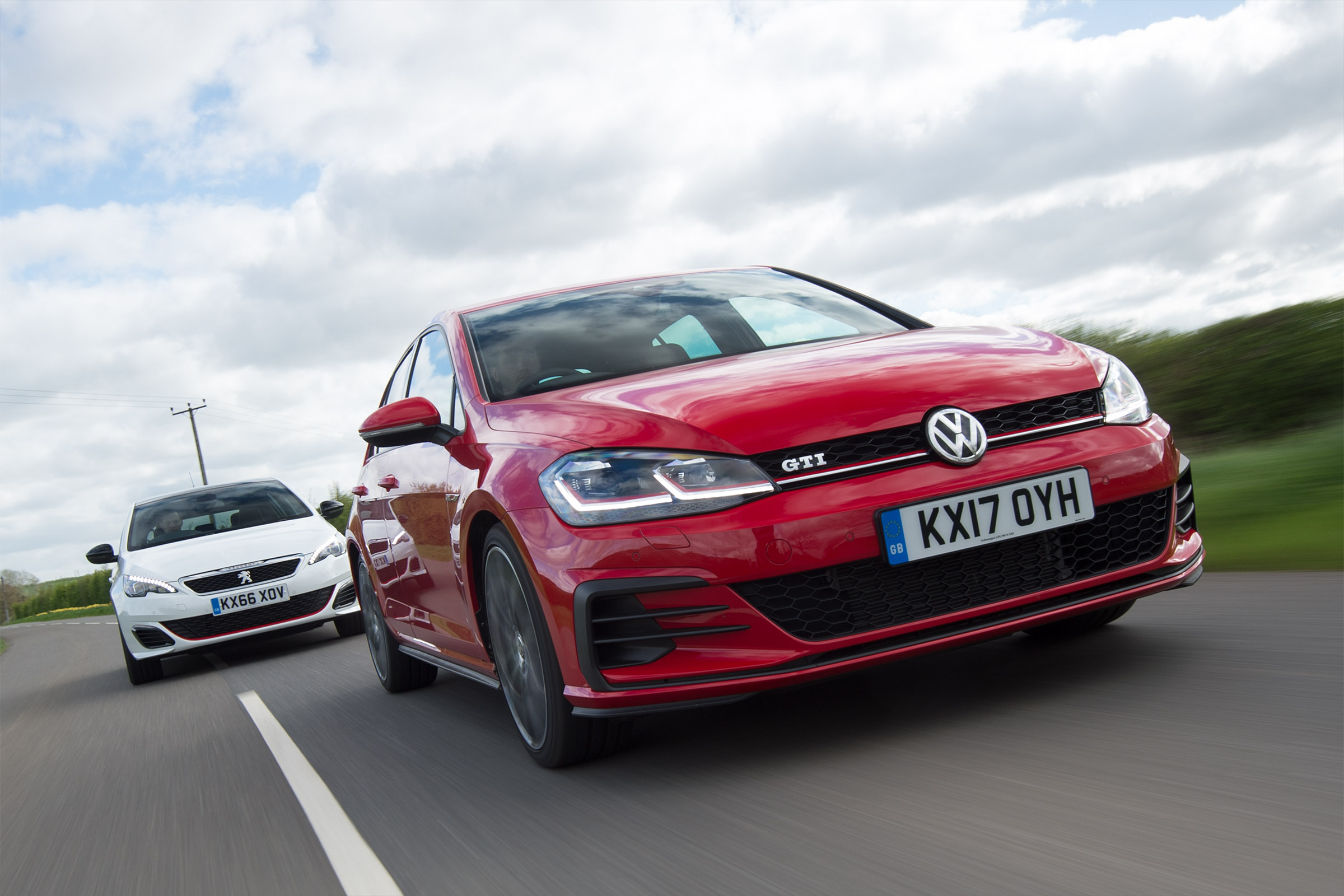 Volkswagen Golf GTI vs Peugeot 308 GTI - header