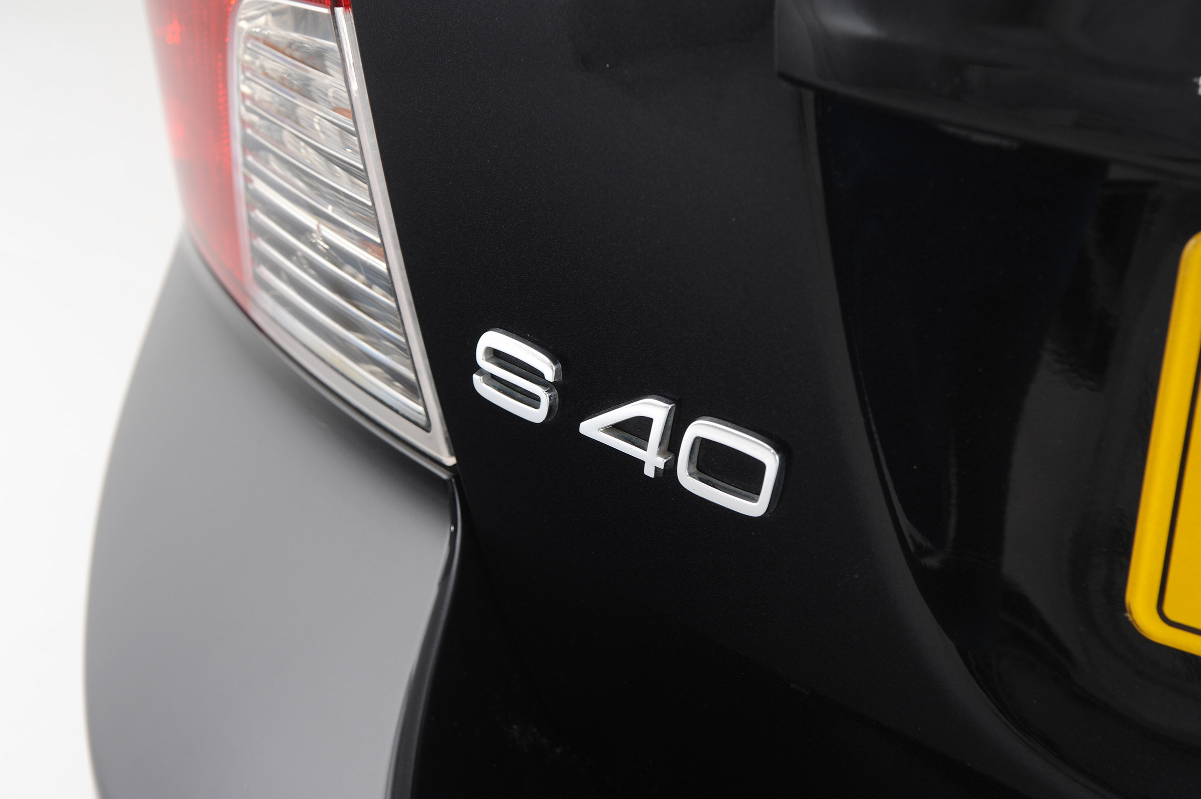 Used Volvo S40 - S40 badge