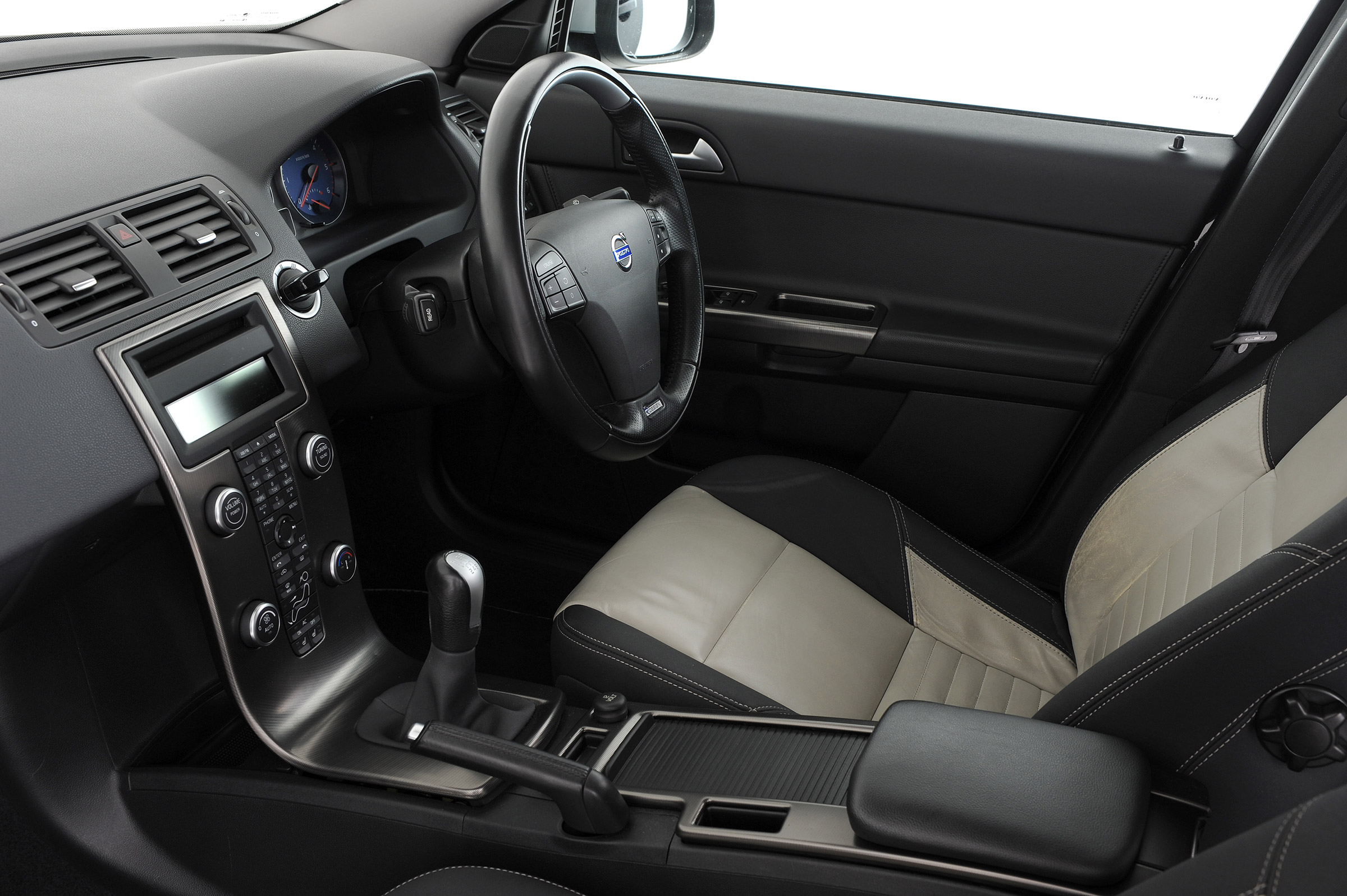Used Volvo S40 - interior