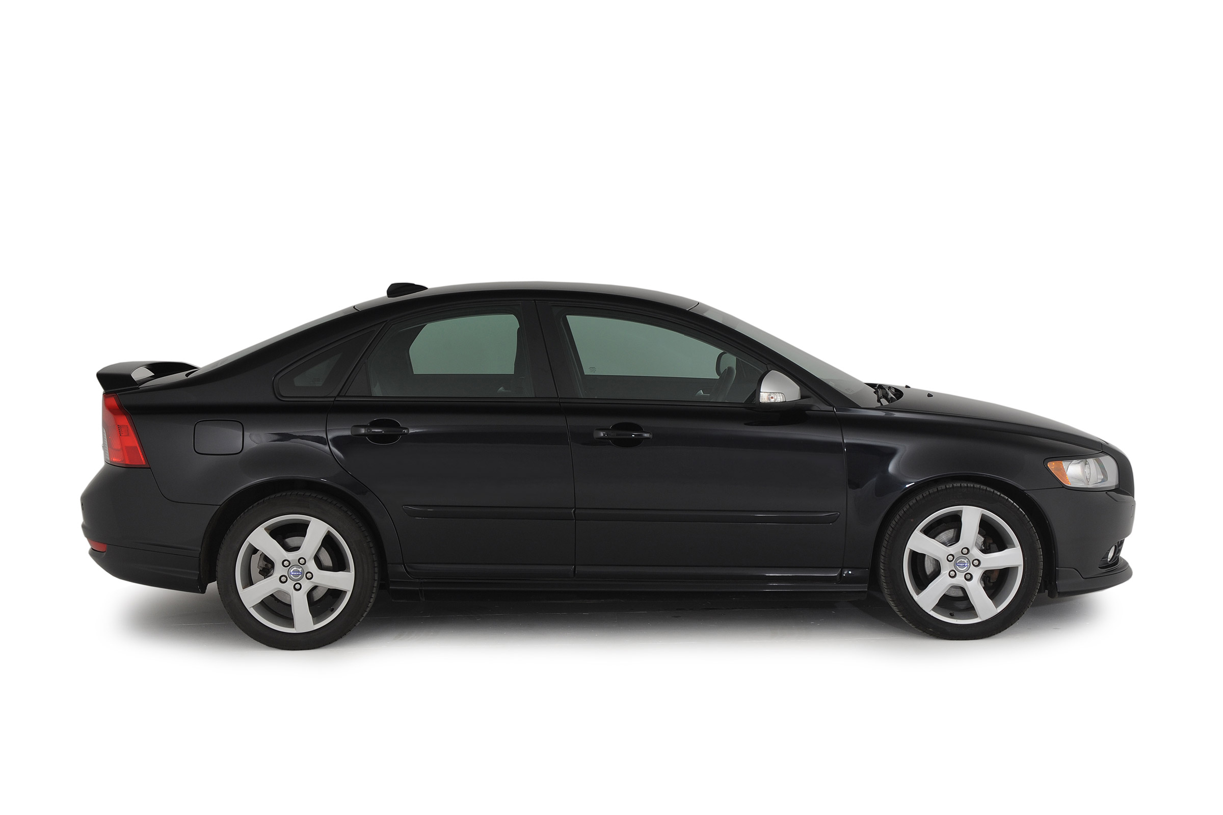 Used Volvo S40 - side