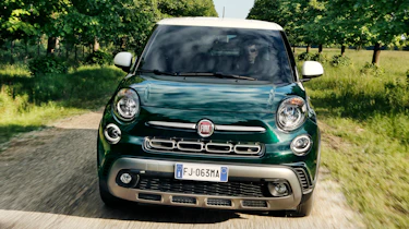 Fiat 500L - full front