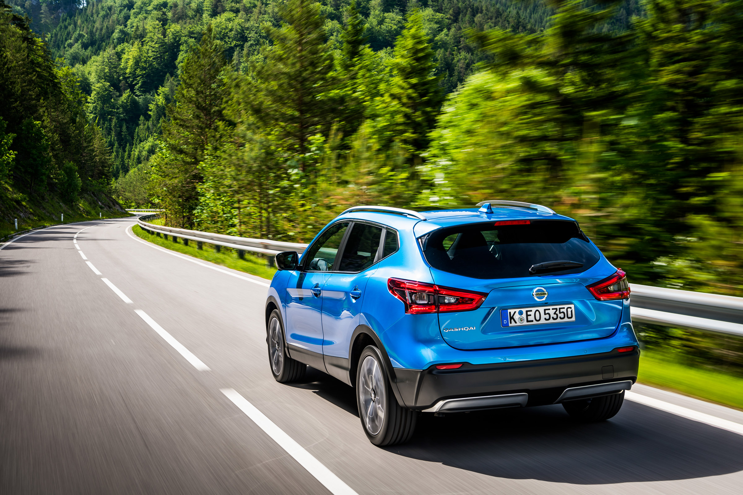 New Nissan Qashqai 2017 review rear