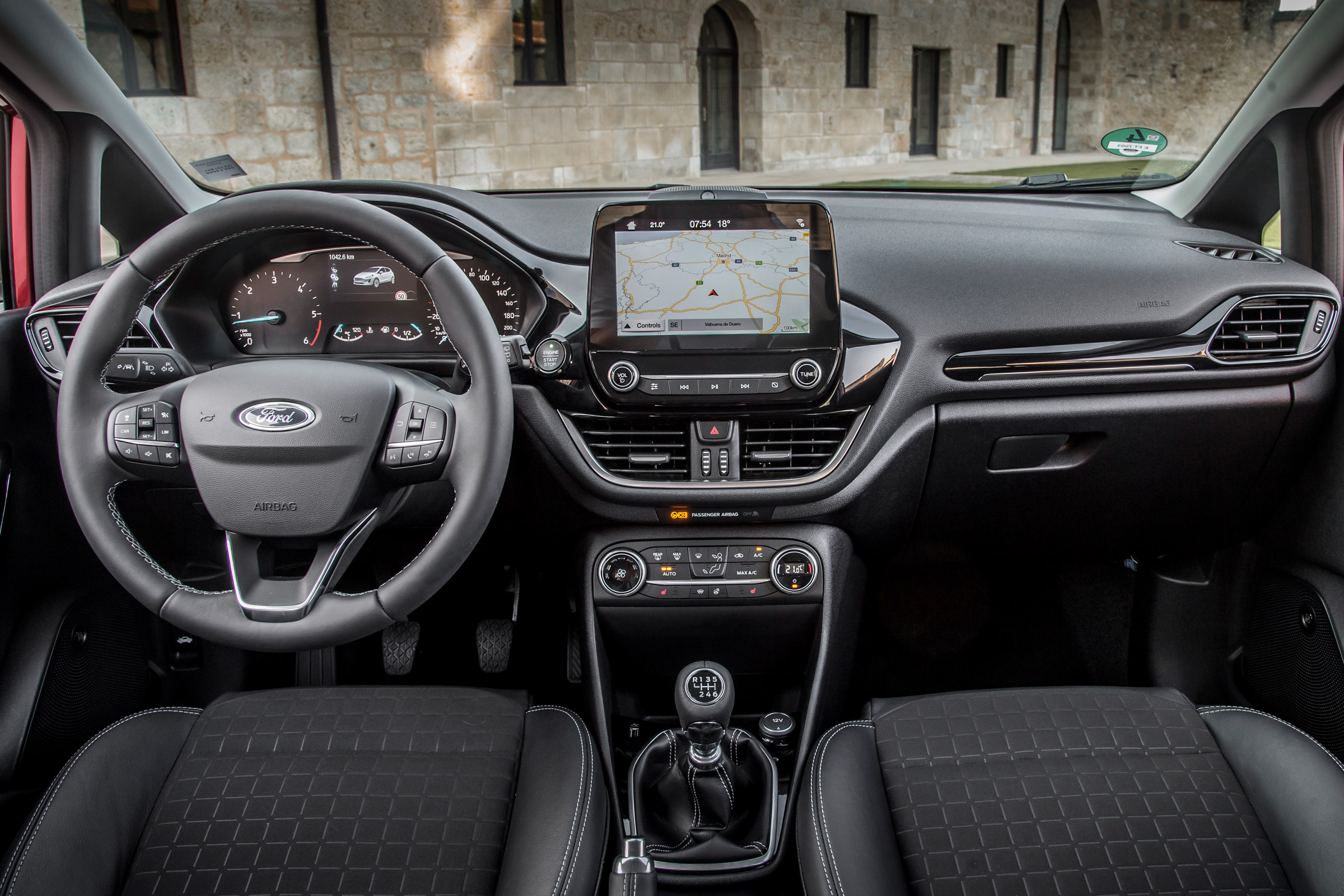 Ford Fiesta Titanium 2017 dash
