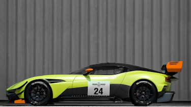 Aston Martin Vulcan AMR Pro - side