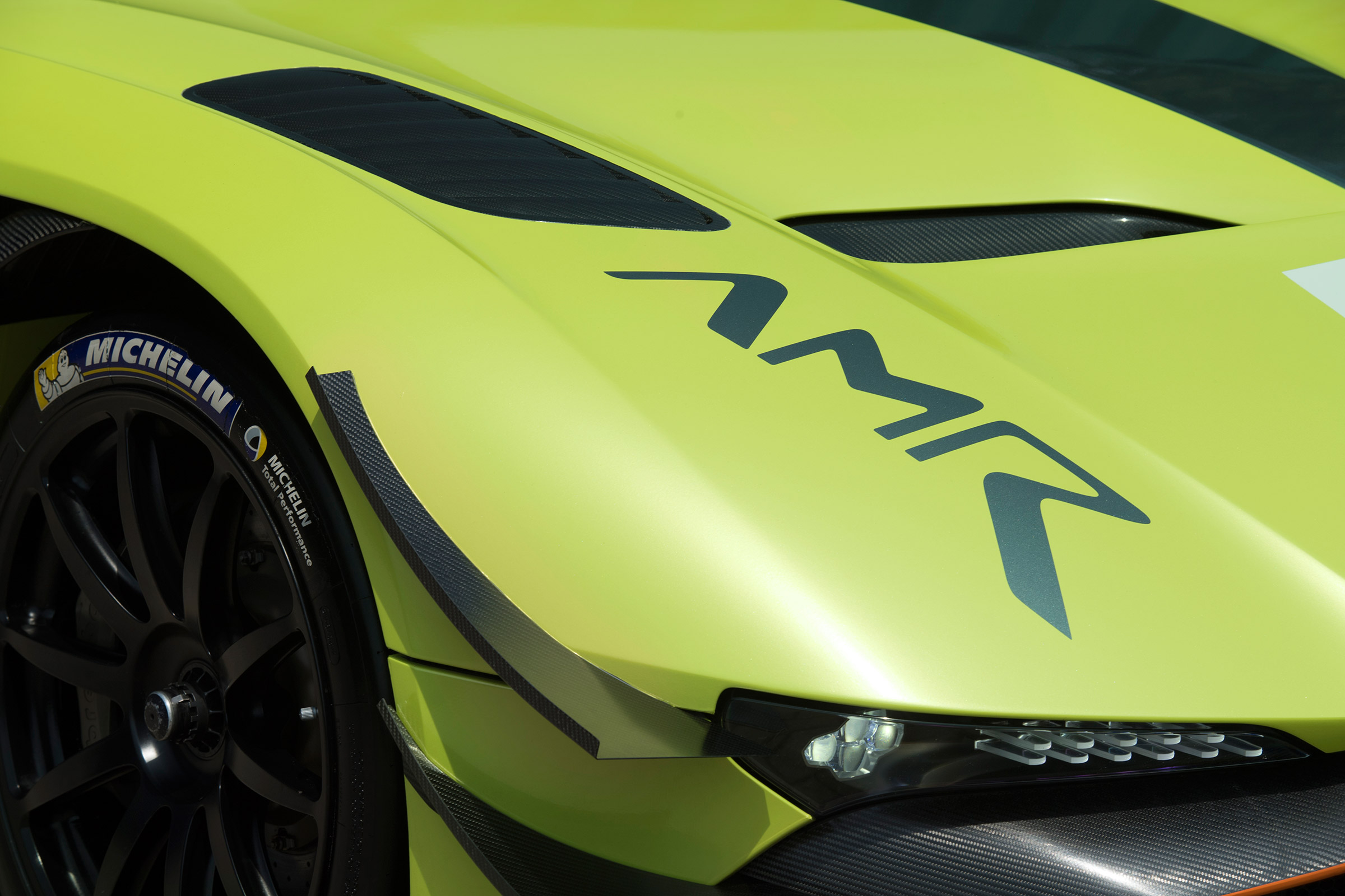 Aston Martin Vulcan AMR Pro - front detail
