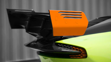Aston Martin Vulcan AMR Pro - rear wing