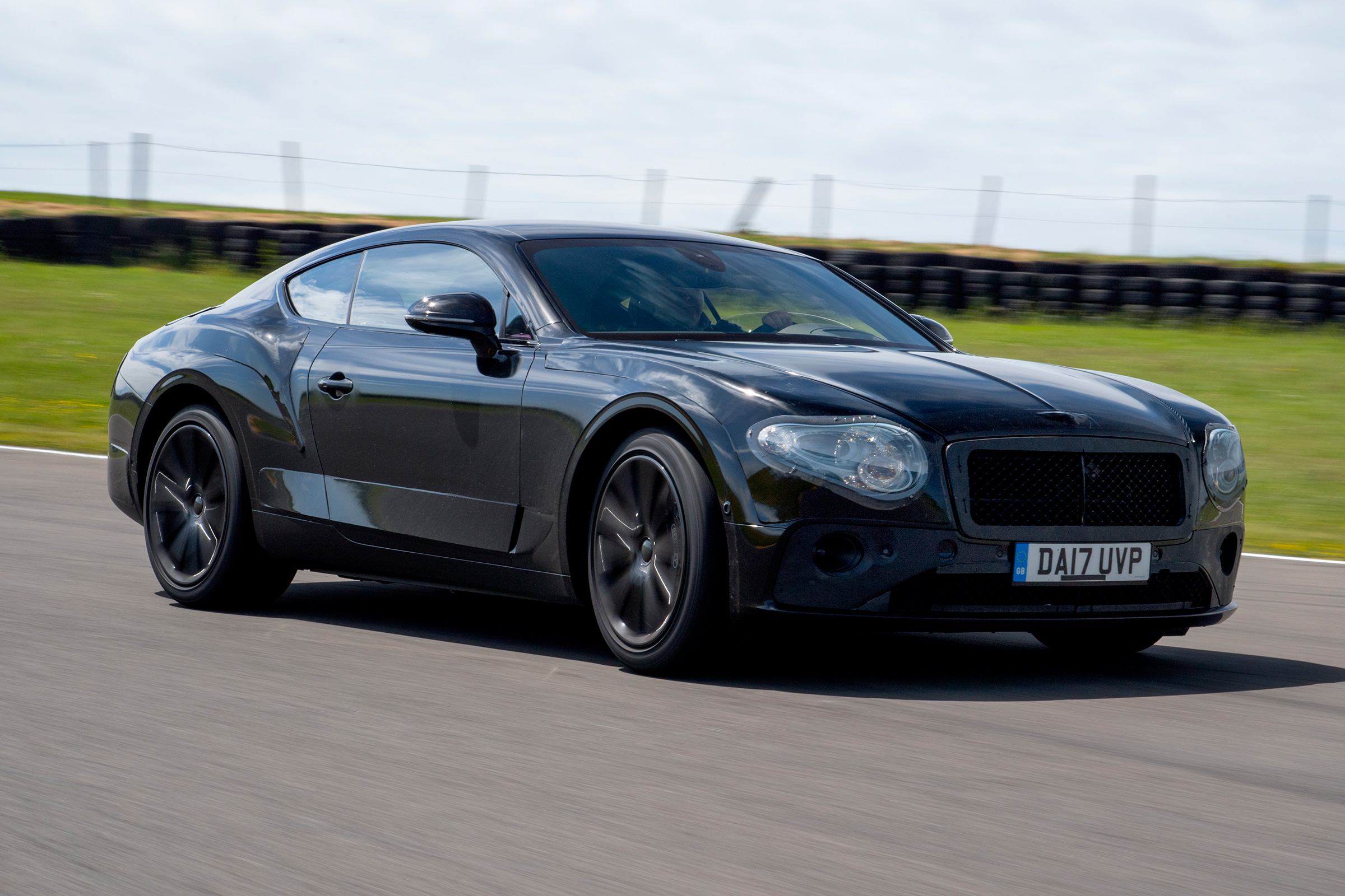 2017 Bentley Continental GT review - front