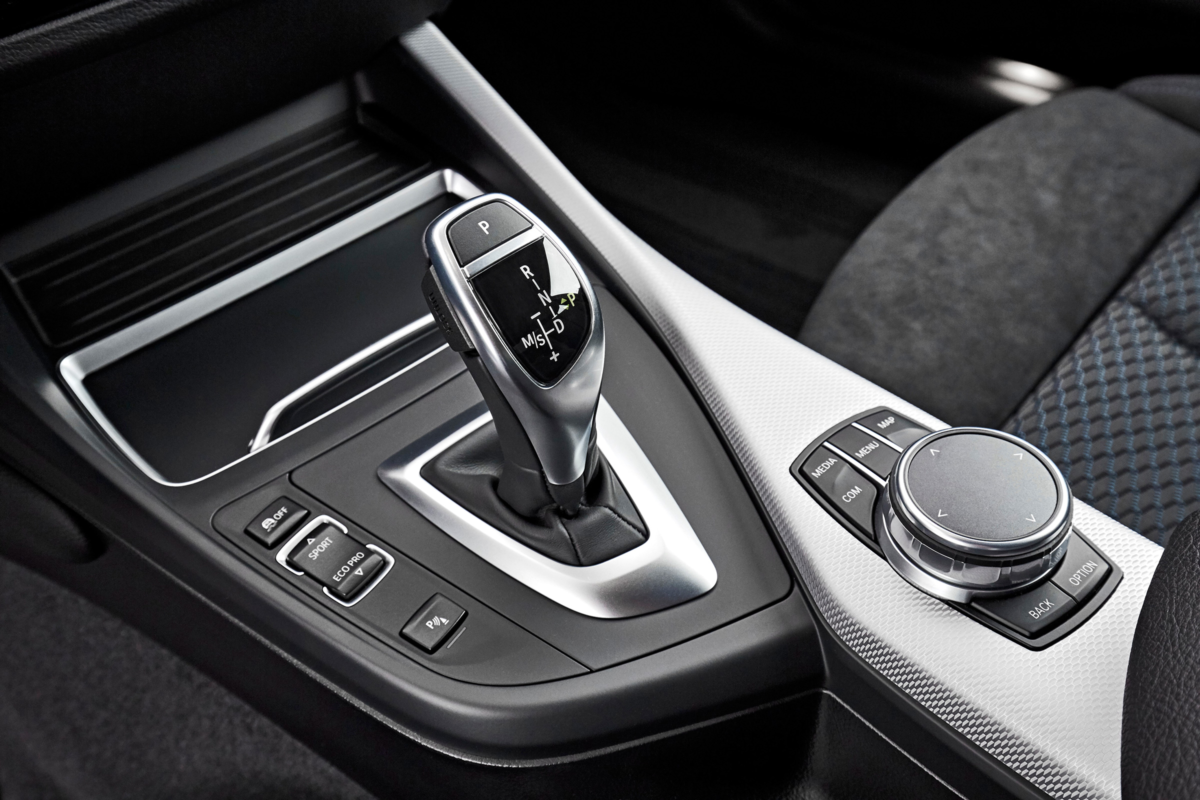 BMW M240i Coupe facelift review - transmission