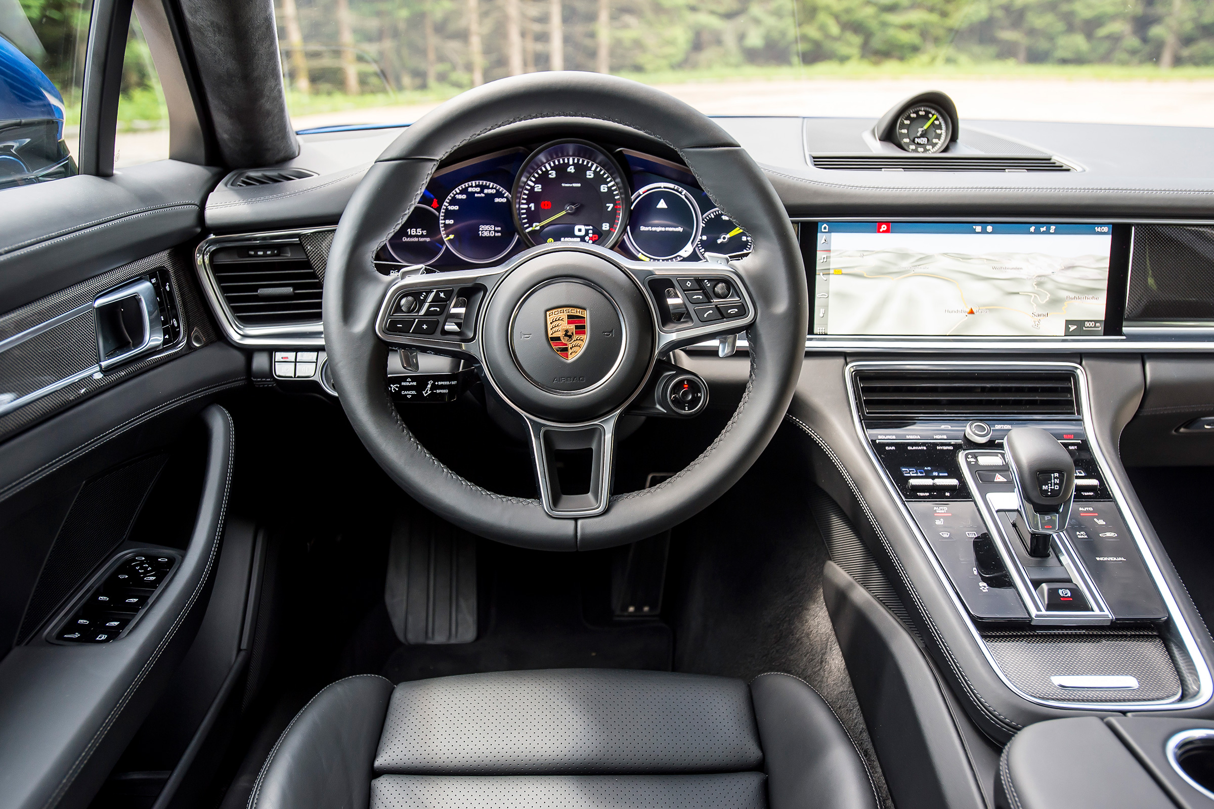 Porsche Panamera Sport Turismo 2017 review - steering wheel