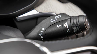 New Volvo XC60 review - indicator stalk
