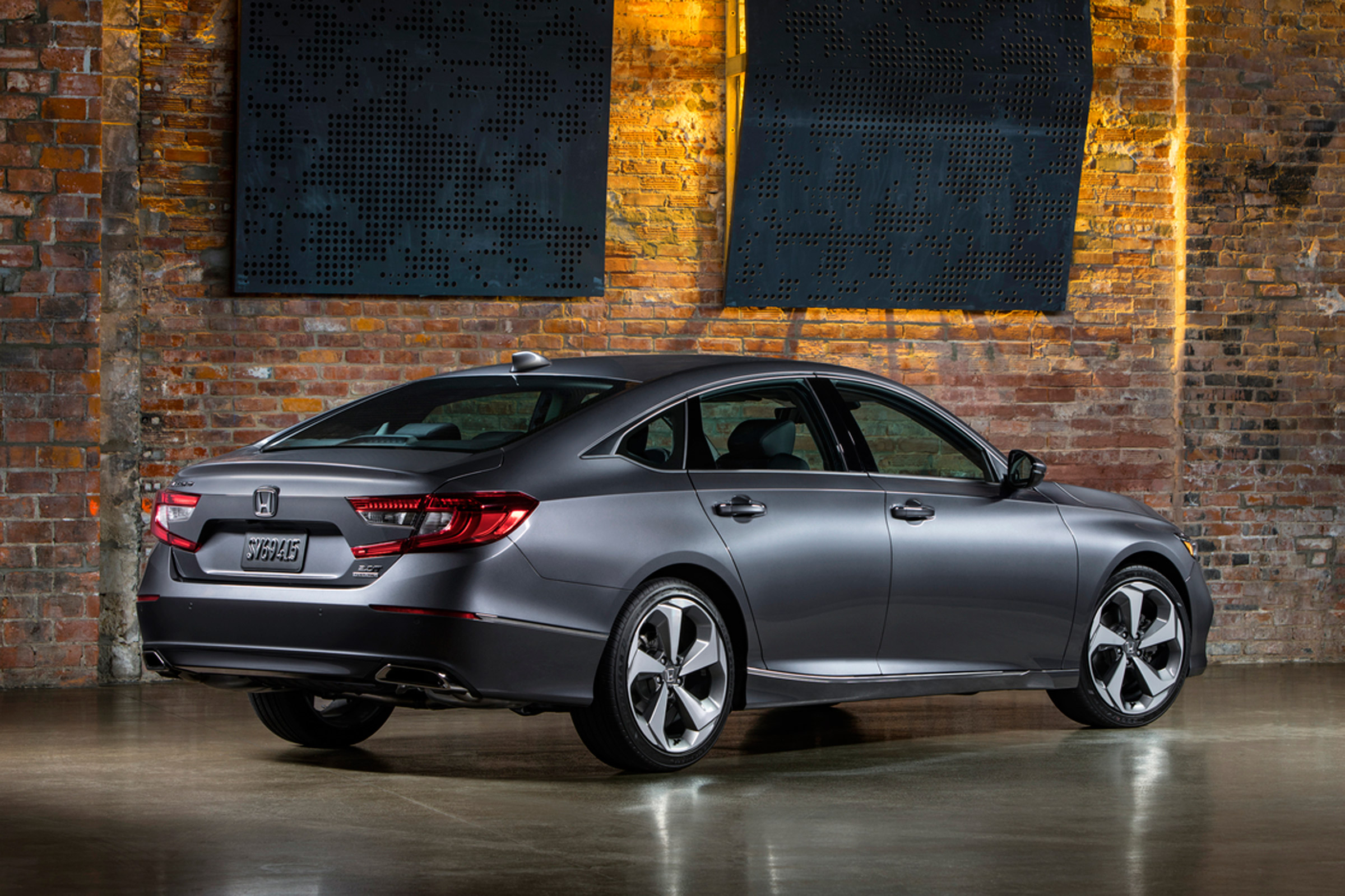 Honda Accord mk10 rear