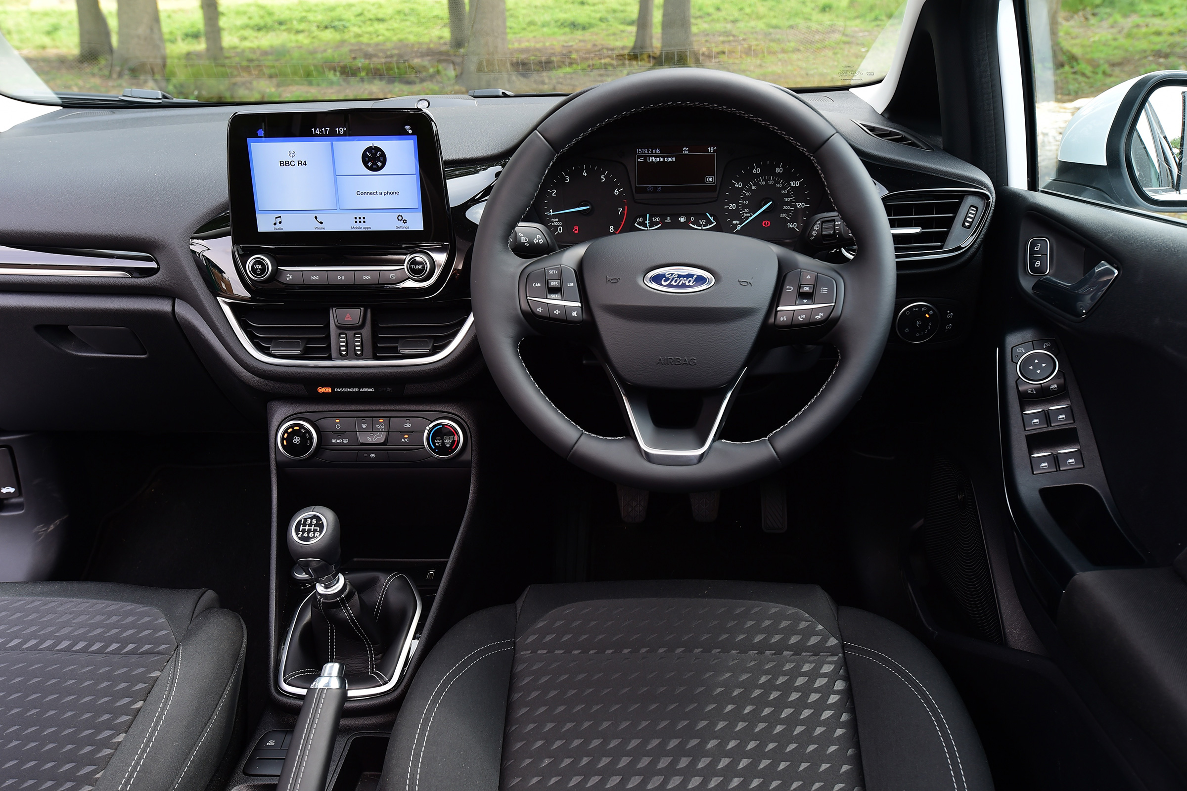 Ford Fiesta - steering wheel