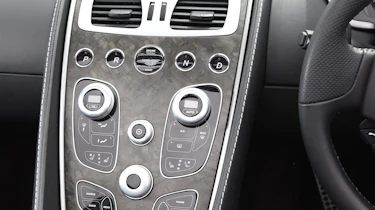 Aston Martin Vanquish S Volante - centre console