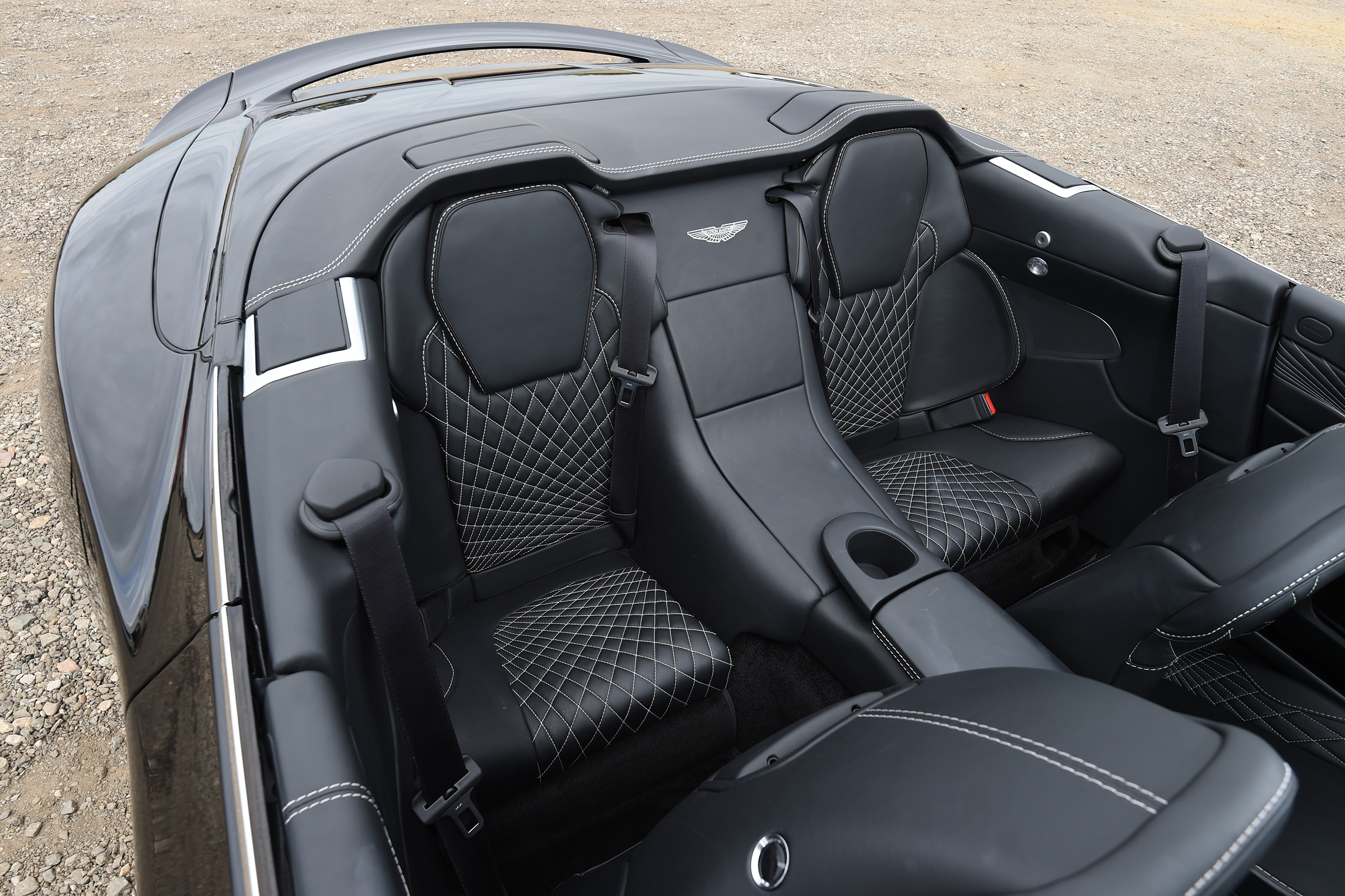 Aston Martin Vanquish S Volante - rear seats