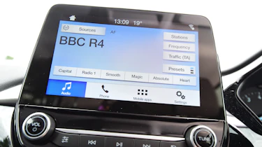 Ford Fiesta - screen
