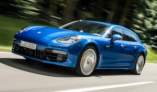 Porsche Panamera Sport Turismo 2017 review - front