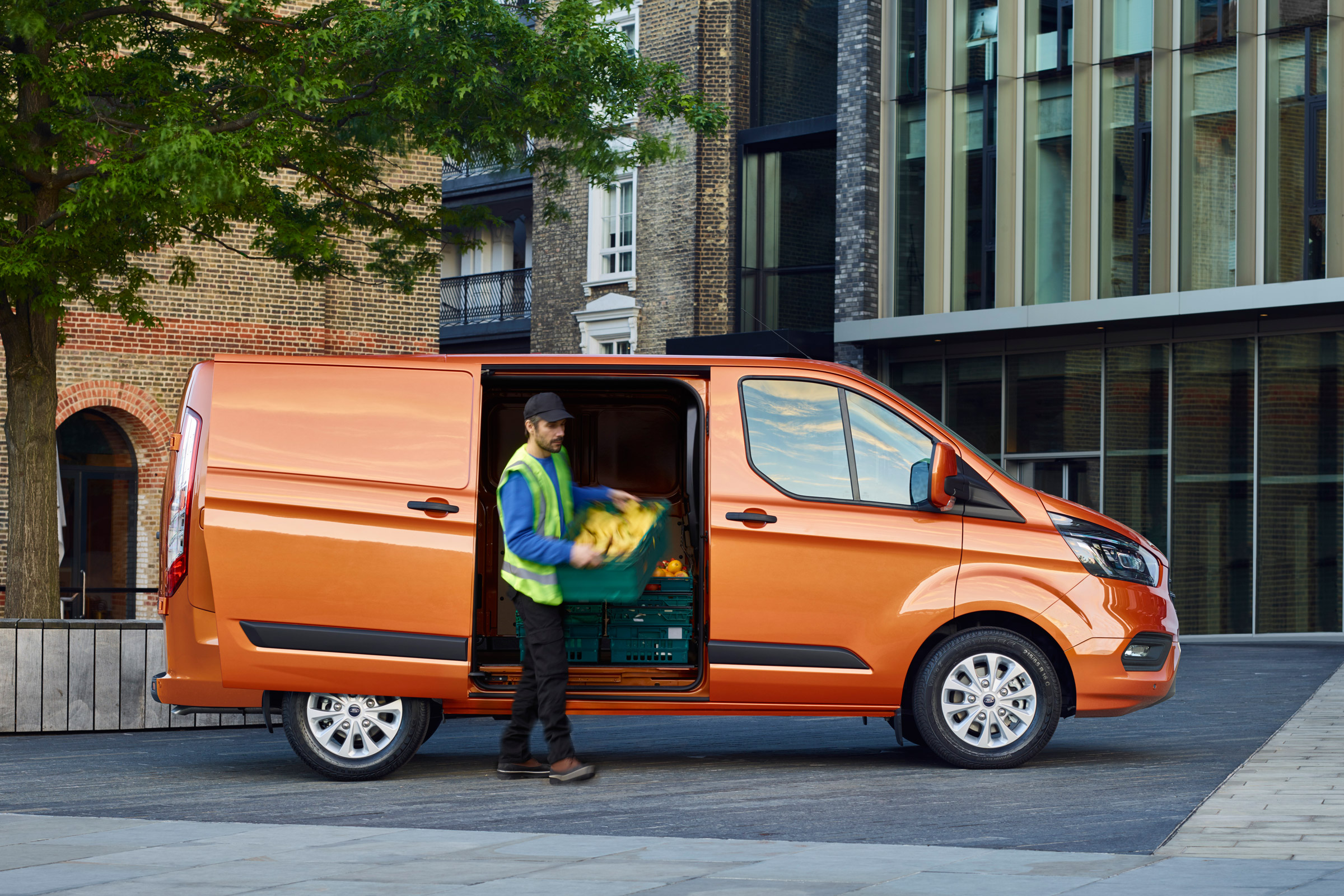 New 2017 Ford Transit Custom side door