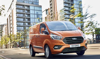 New 2017 Ford Transit Custom front tracking