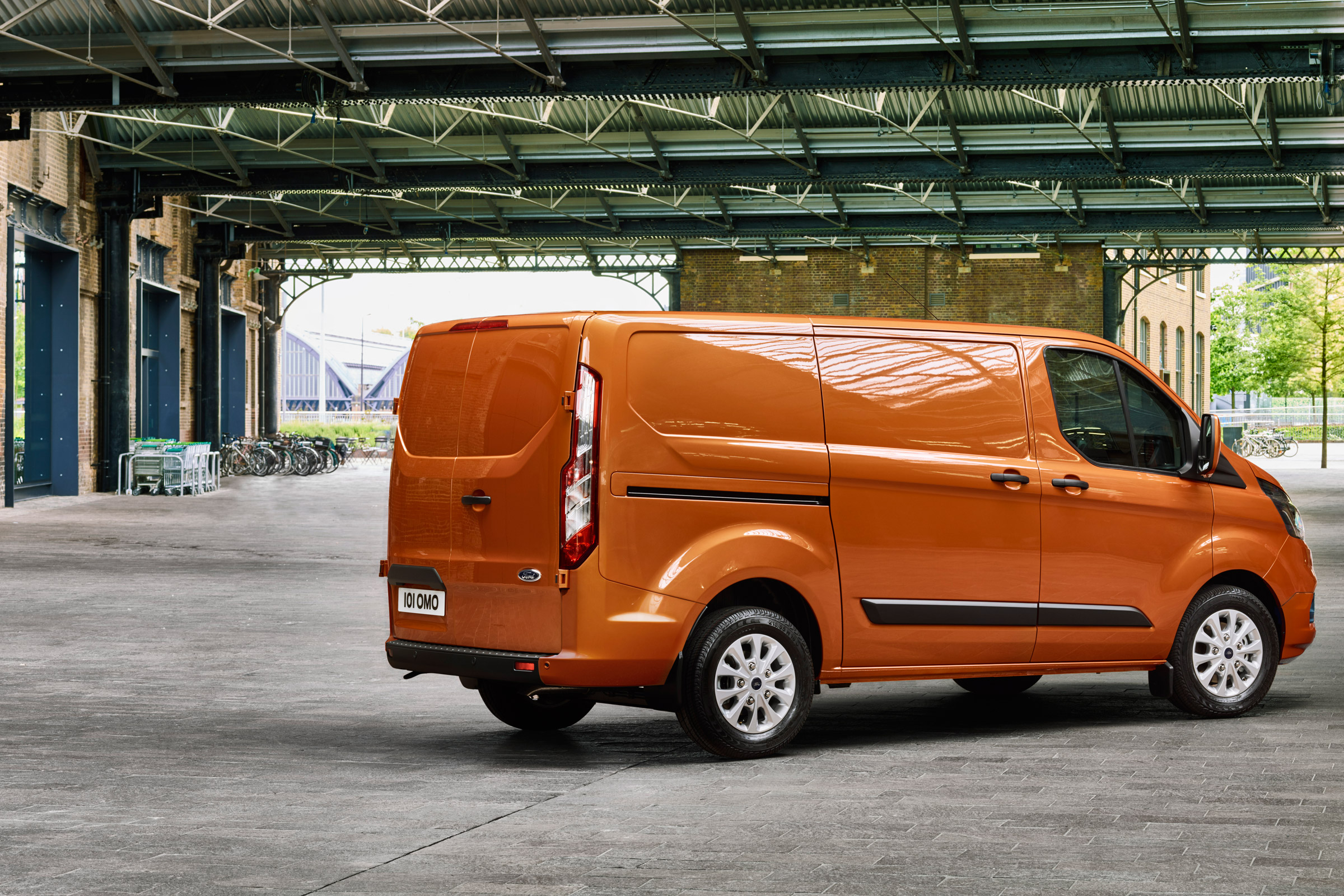 New 2017 Ford Transit Custom rear