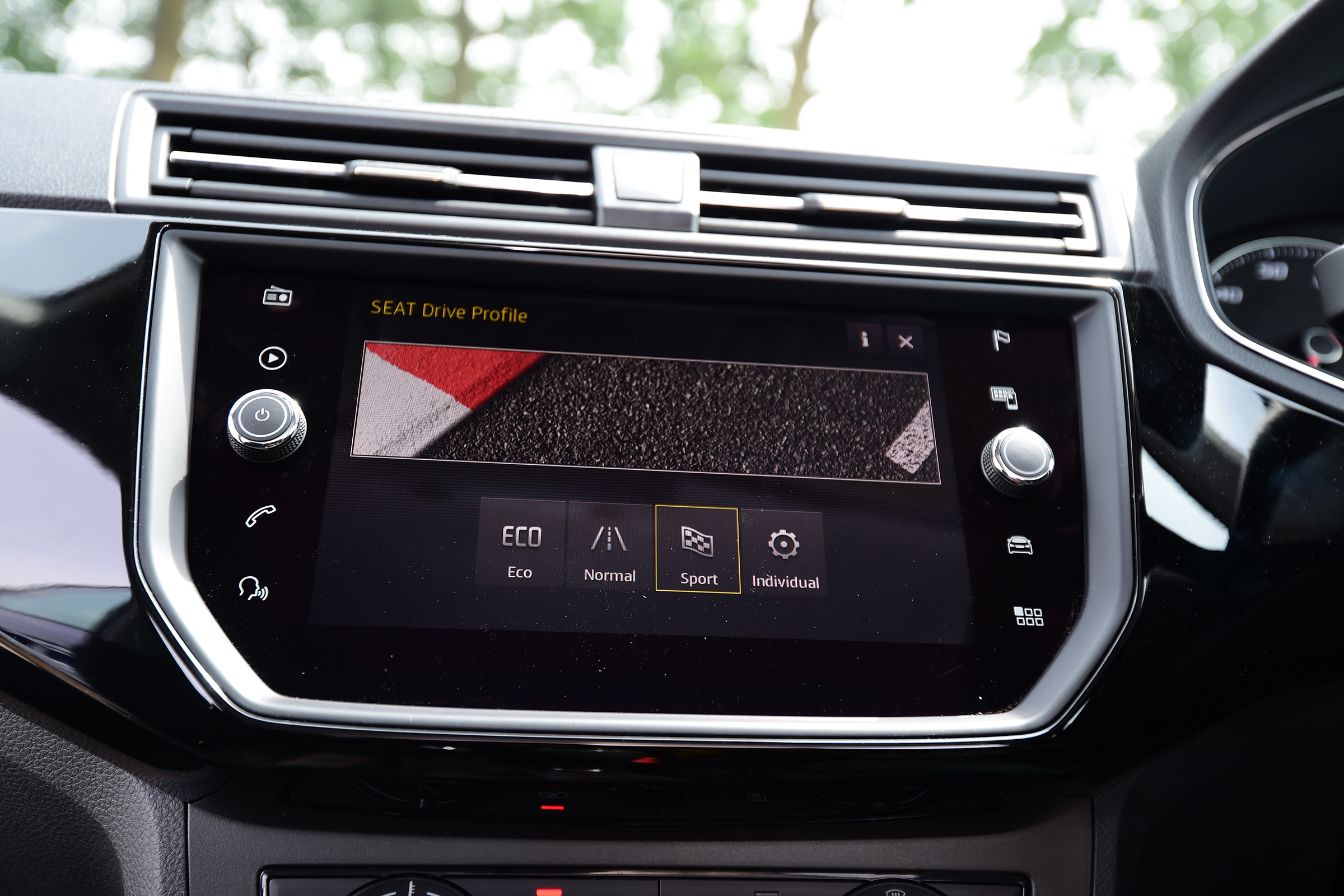 SEAT Ibiza - screen