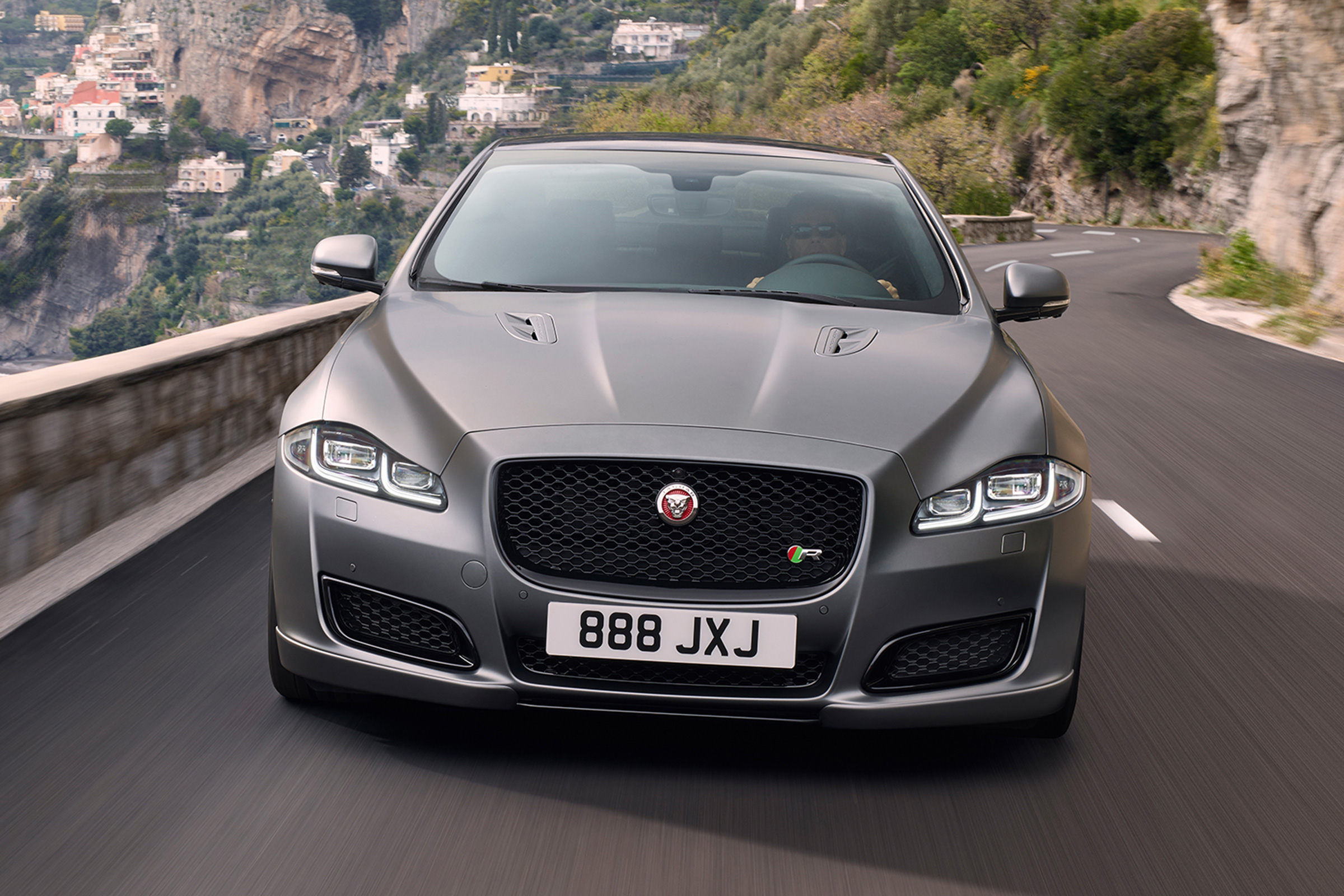 2017 Jaguar XJ facelift - front