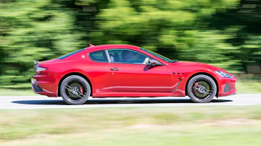 Maserati GranTurismo - side