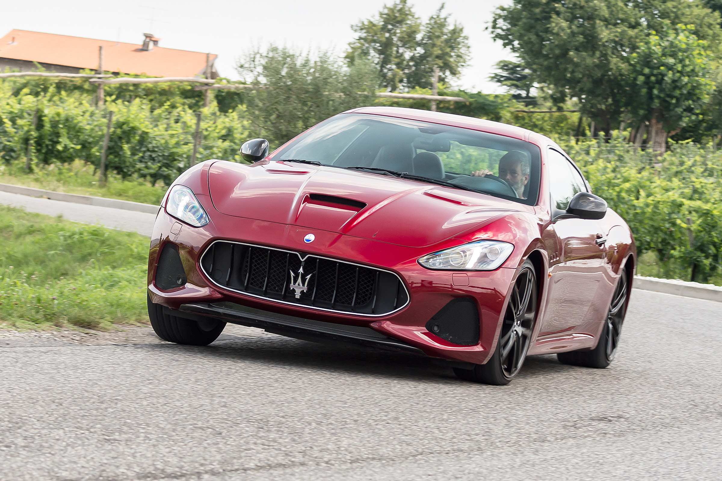 Maserati GranTurismo - front