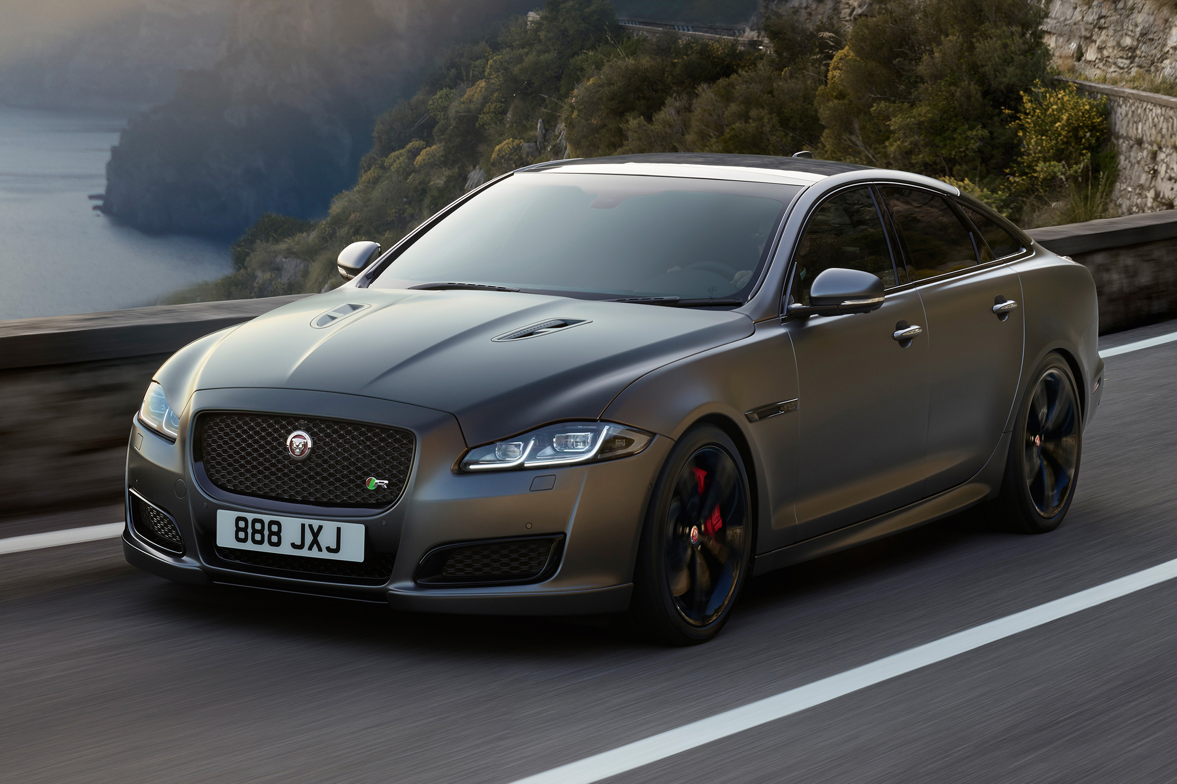 2017 Jaguar XJ facelift - front