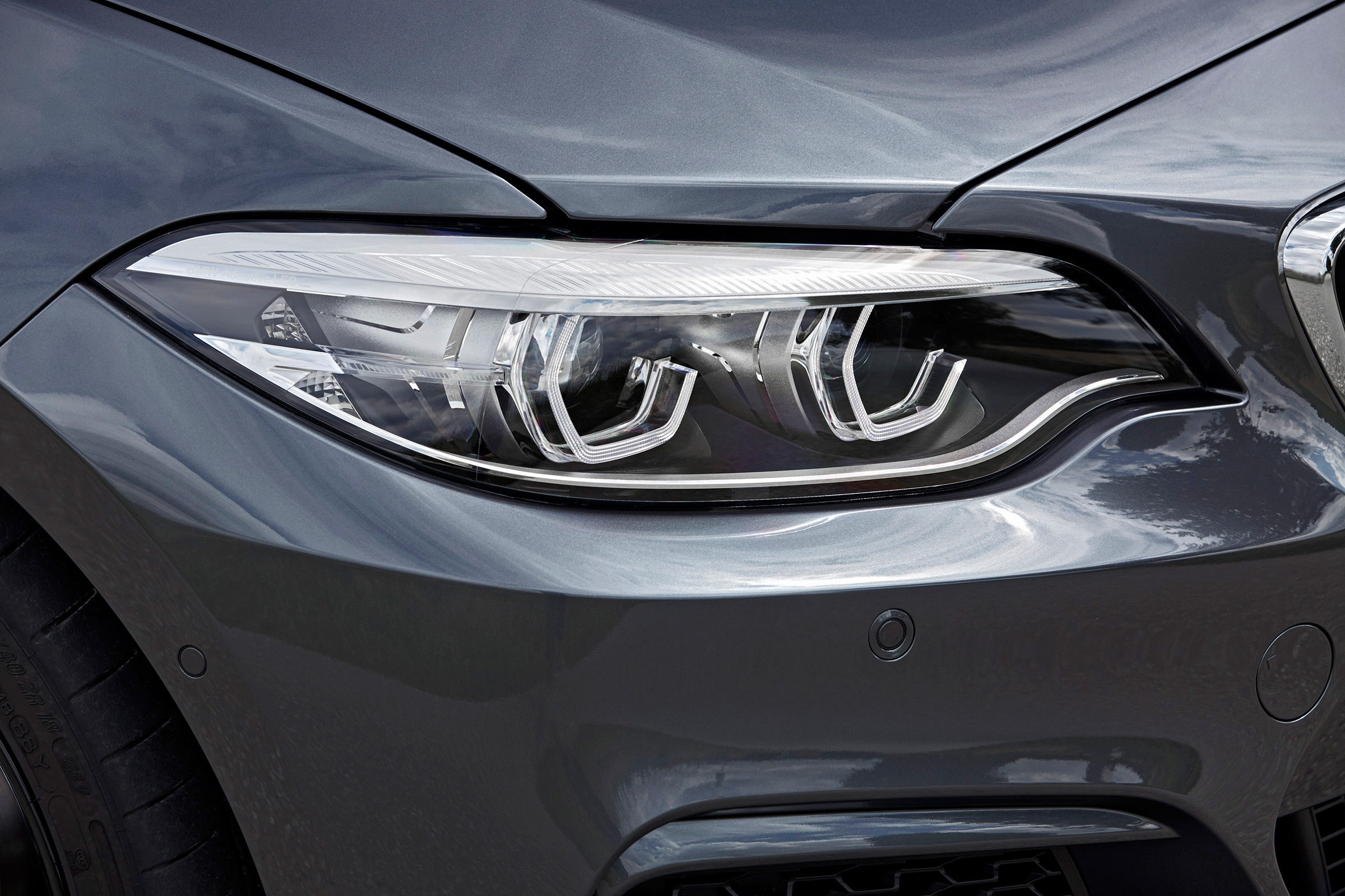 BMW M240i Coupe facelift review - headlight