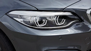 BMW M240i Coupe facelift review - headlight