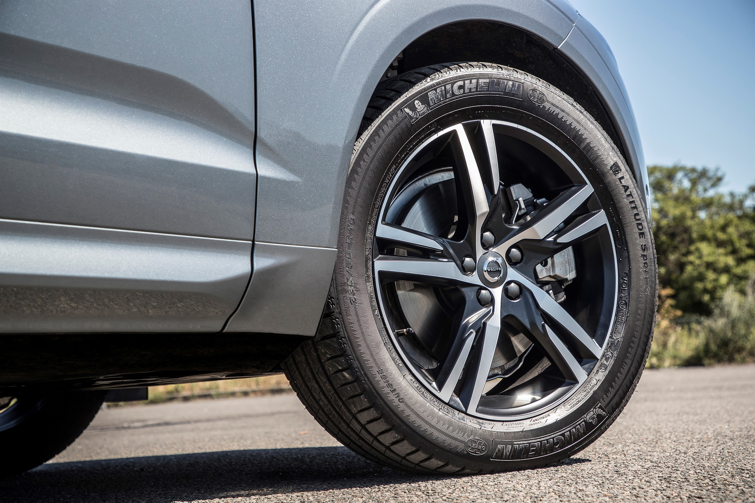 New Volvo XC60 review - wheel
