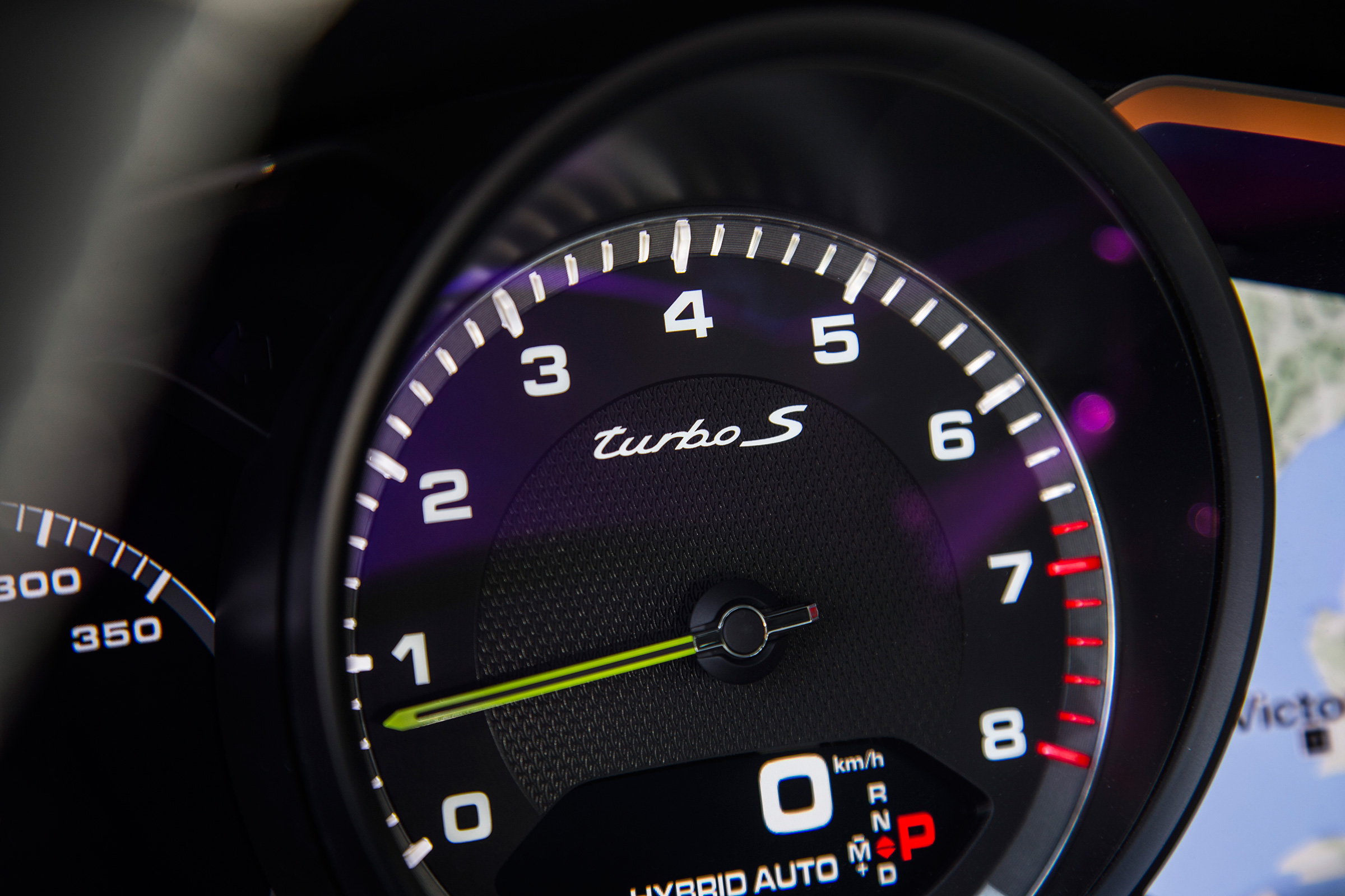 Porsche Panamera Turbo S E Hybrid - rev counter