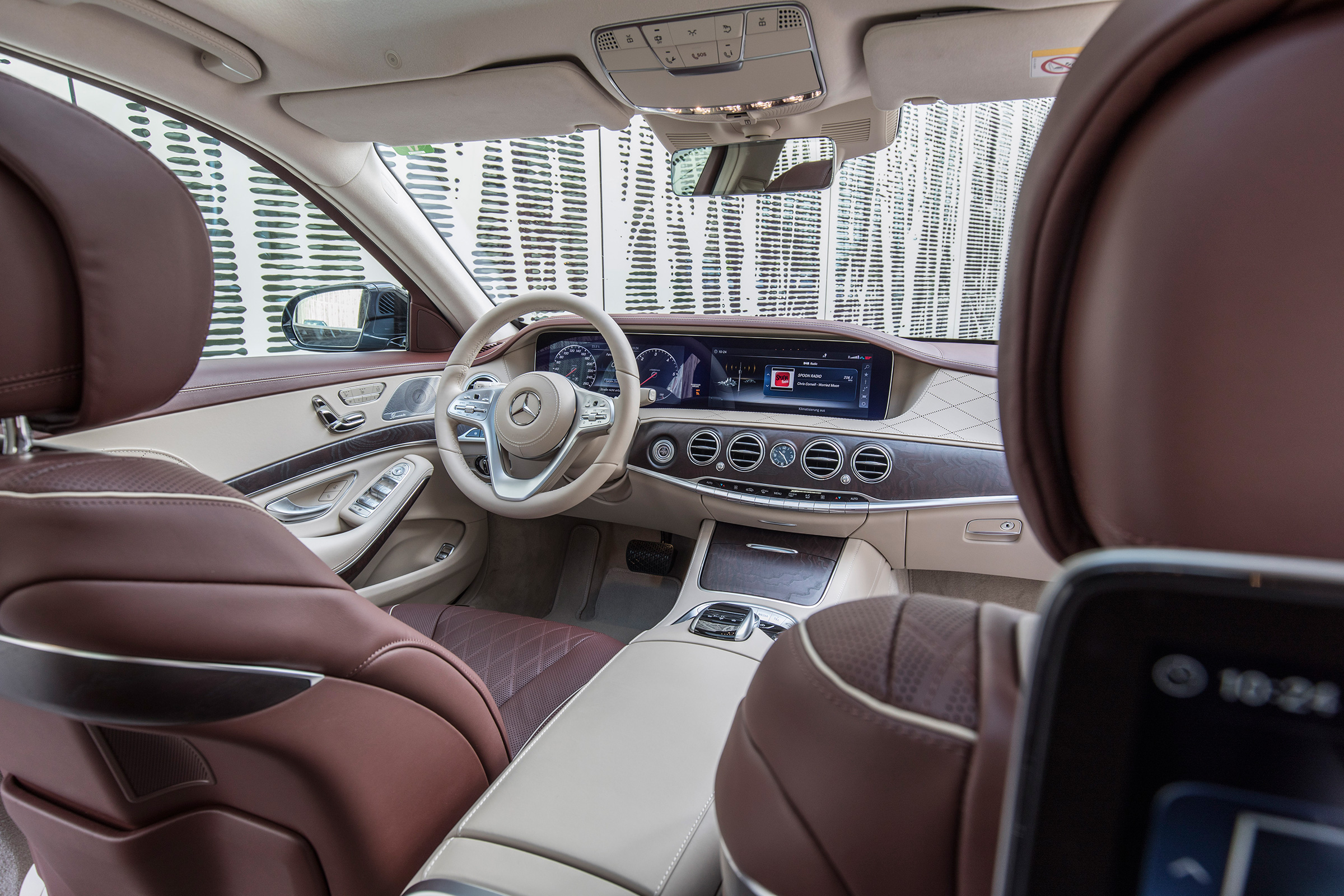 Mercedes S-Class - interior