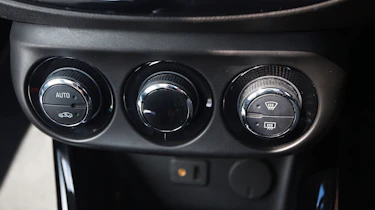 Used Vauxhall Adam - centre console