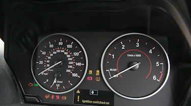 Used BMW 1 Series - dials