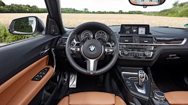 BMW 220d Convertible - dash