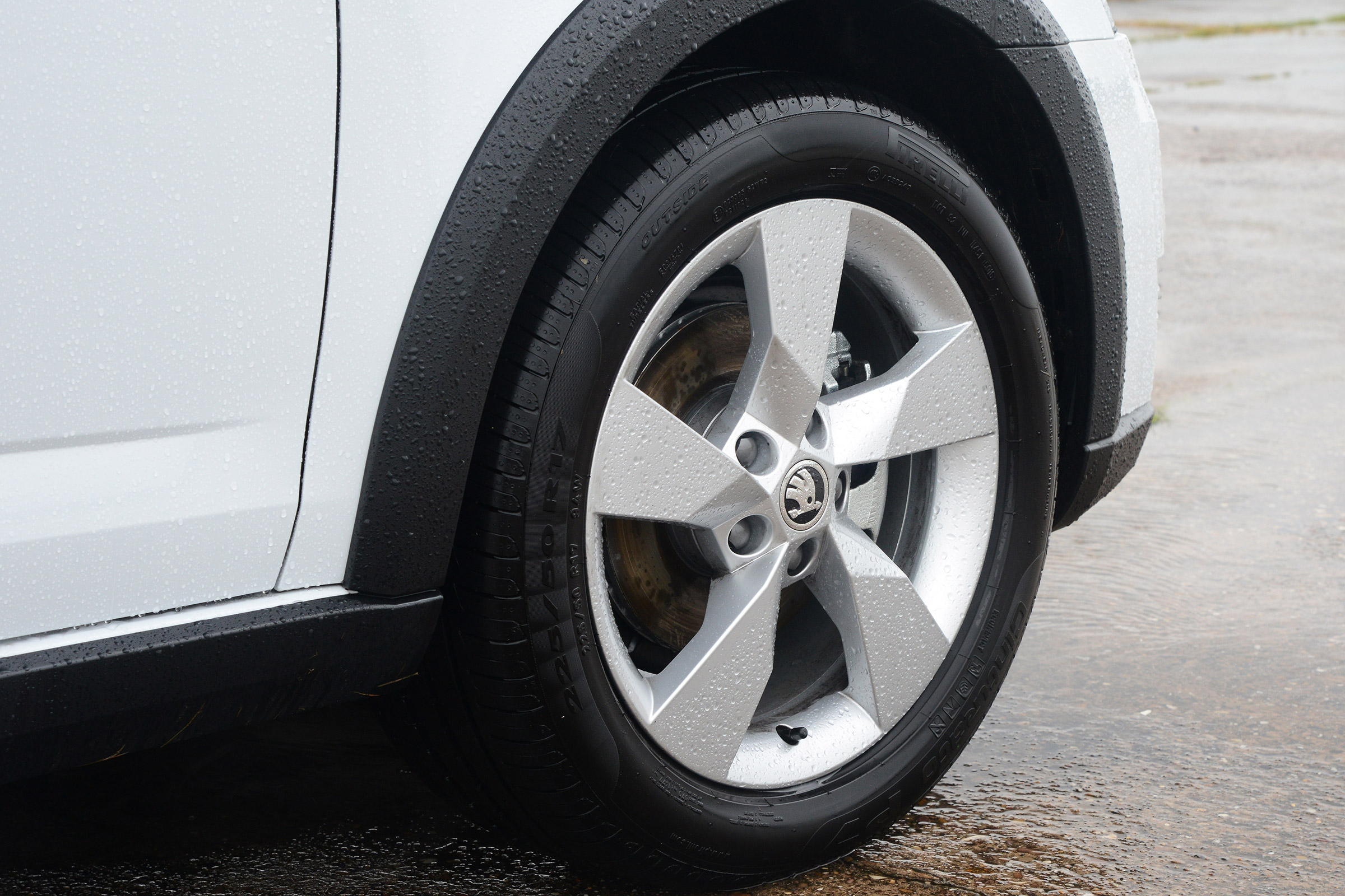 Skoda Octavia Scout - wheel