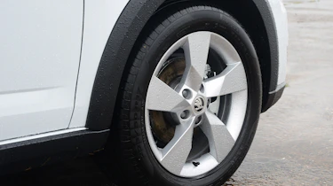 Skoda Octavia Scout - wheel