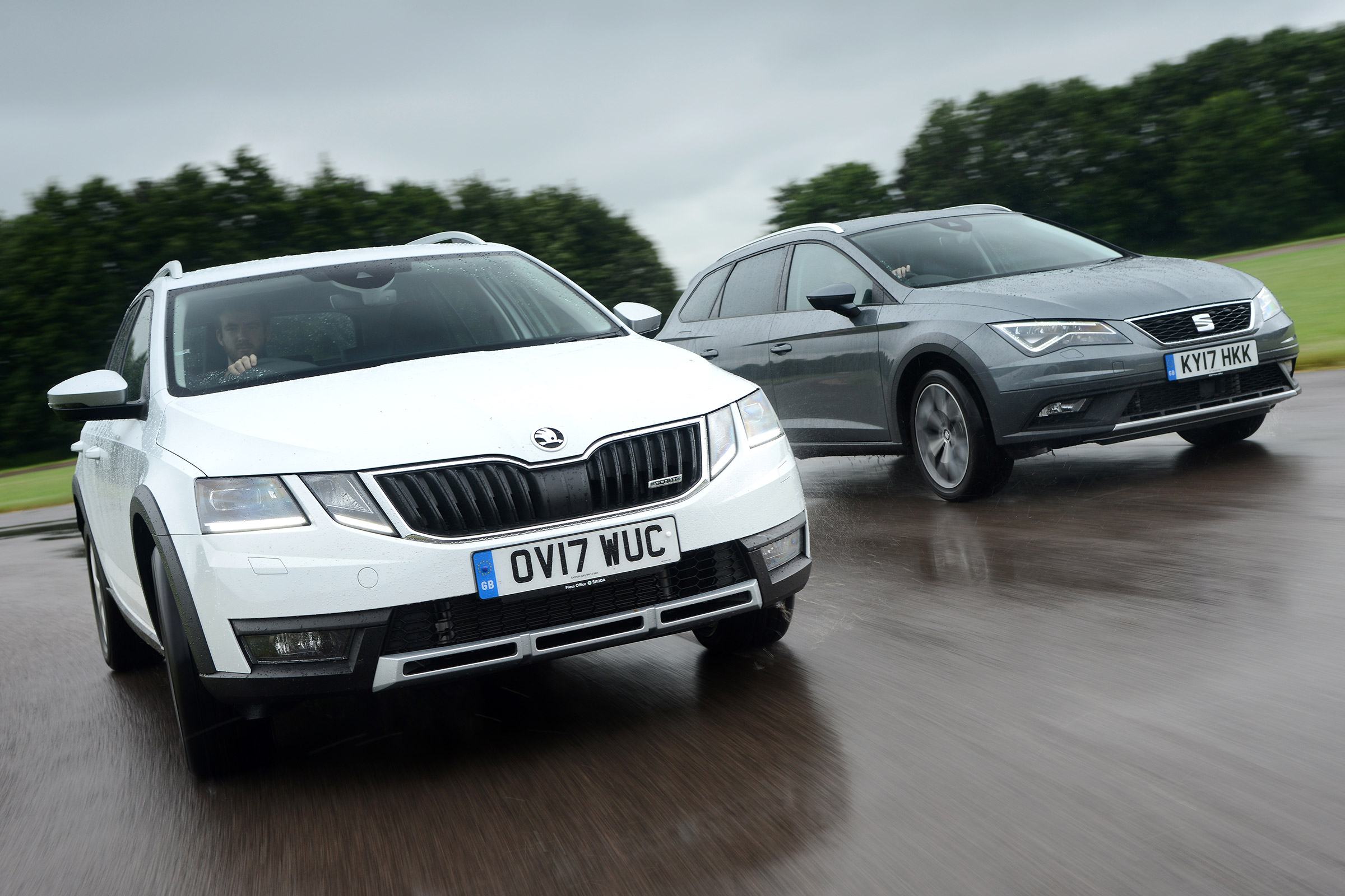 Skoda Octavia Scout vs SEAT Leon X-Perience - header